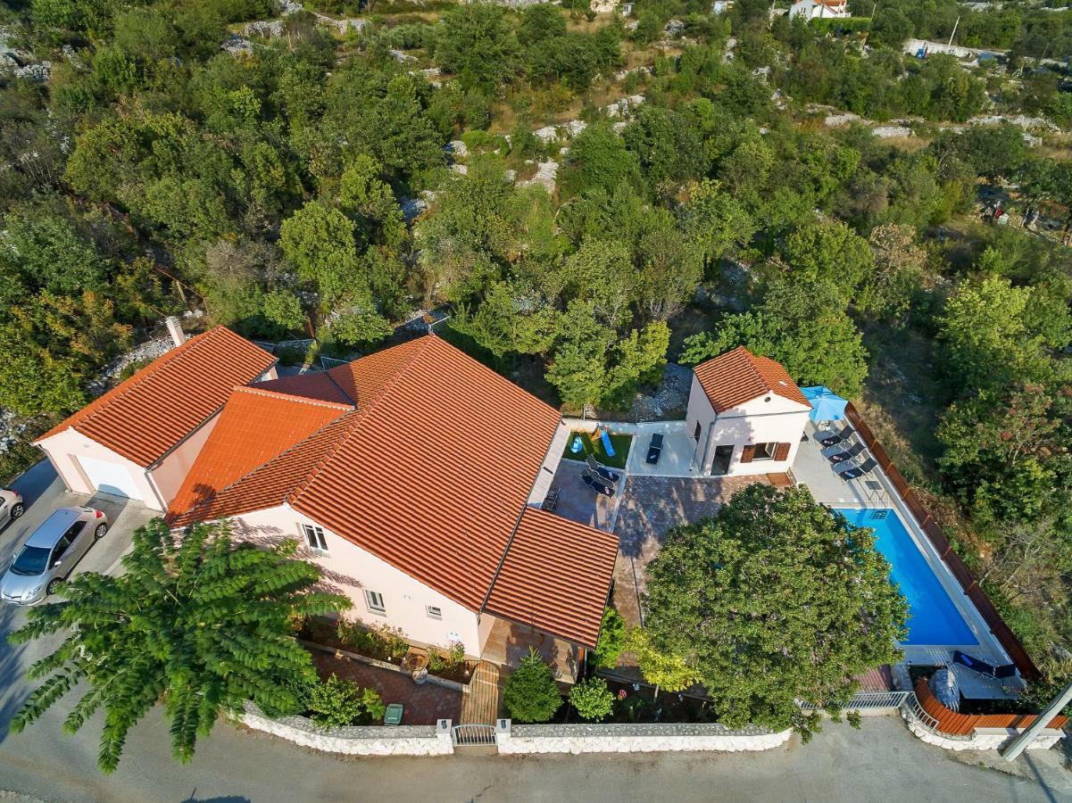 Villa Zvonimir Zagvozd Exterior foto